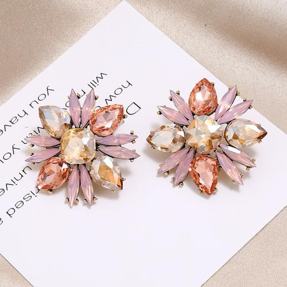Rhinestone shapes Earring
